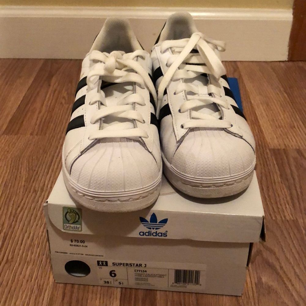 Adidas superstar classics